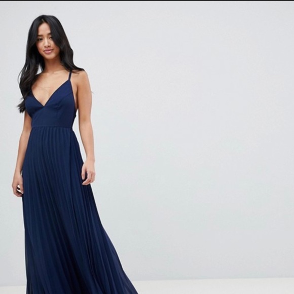 ASOS Navy pleated maxi dress with open back - Picture 2 of 6